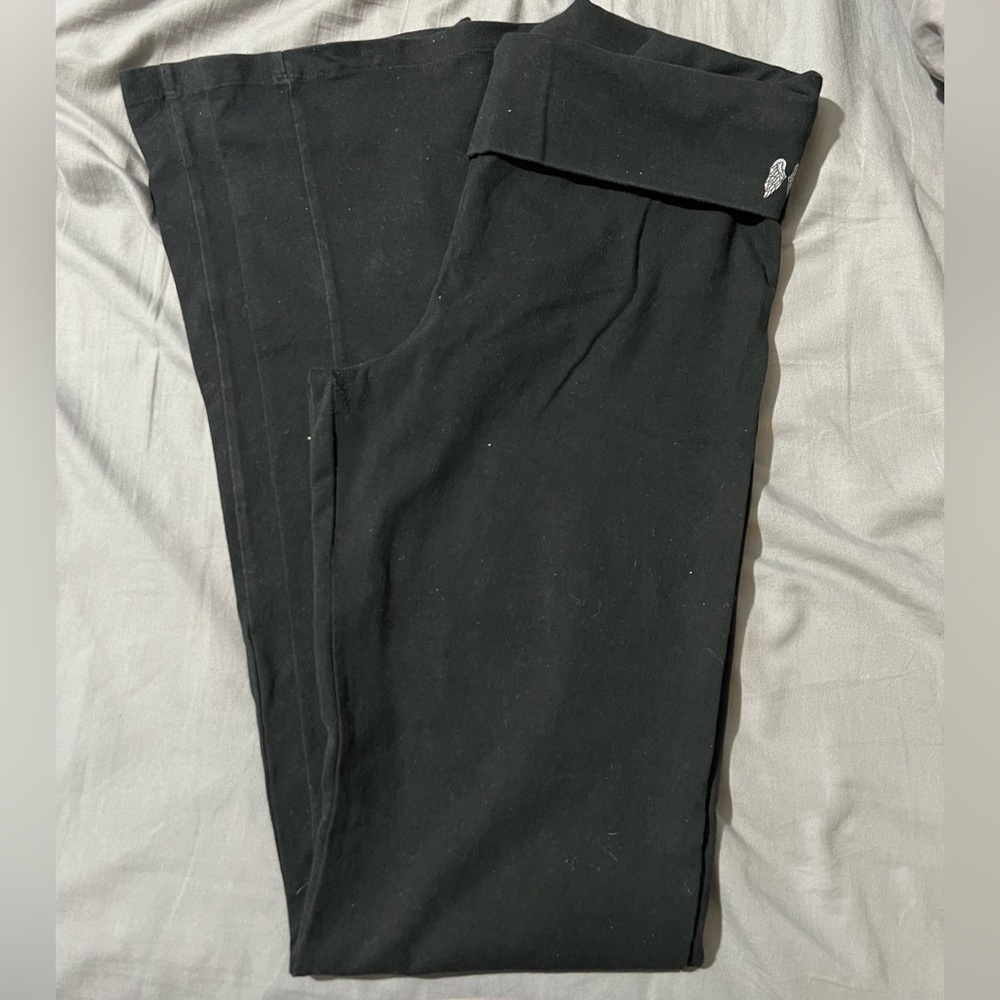 VS yoga pants